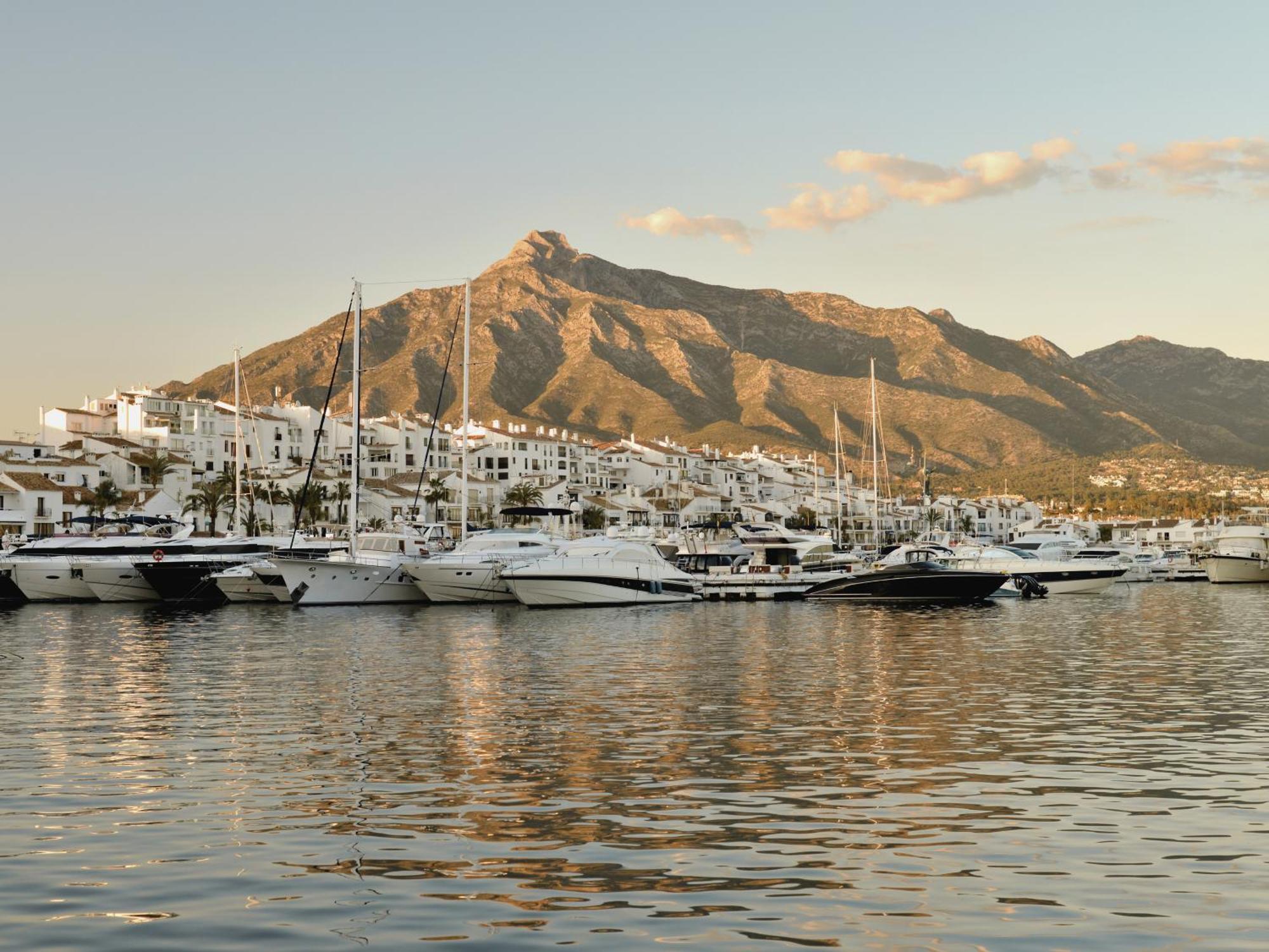 Vacation Marbella I Brand New Terrazas De Banus Apt, 24-7 Security, A Minute From The Marina, The Sea And Luxury Shopping מראה חיצוני תמונה